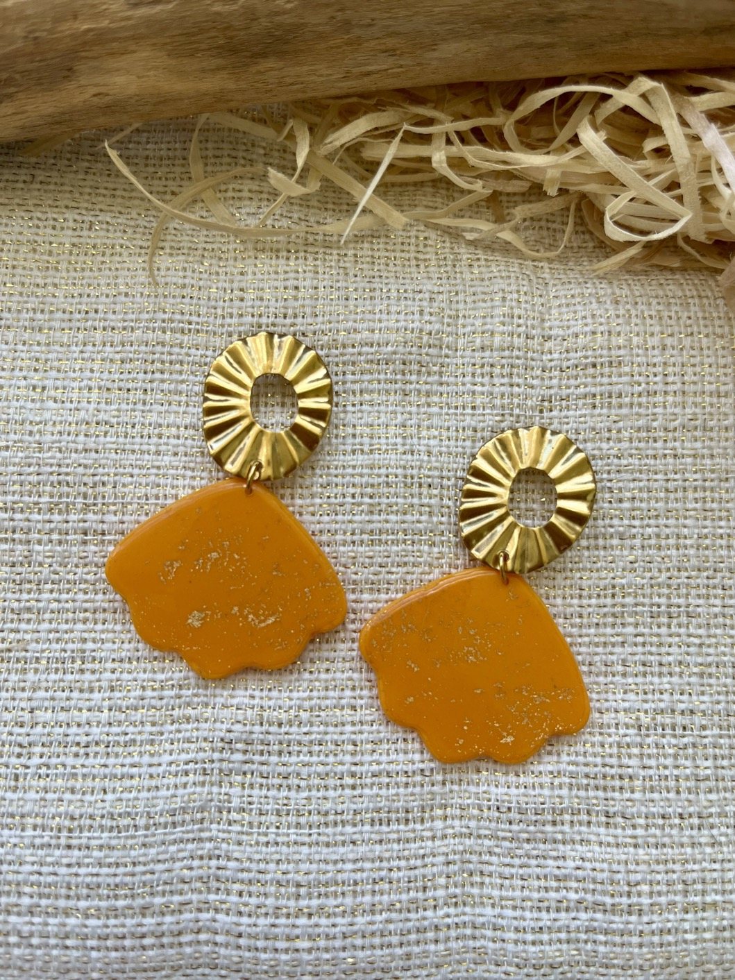 Boucles d'oreilles fleur orange - bijou artisanal Tipoïa Bijoux