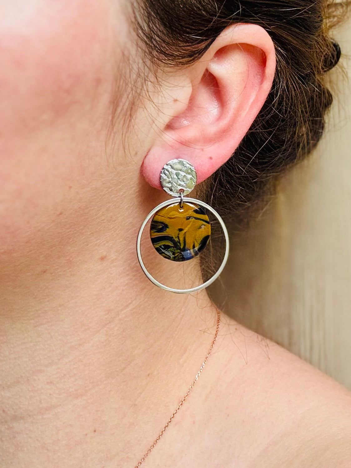 Boucles d'oreilles 'Loya Argenté' — bijou artisanal Tipoïa Bijoux