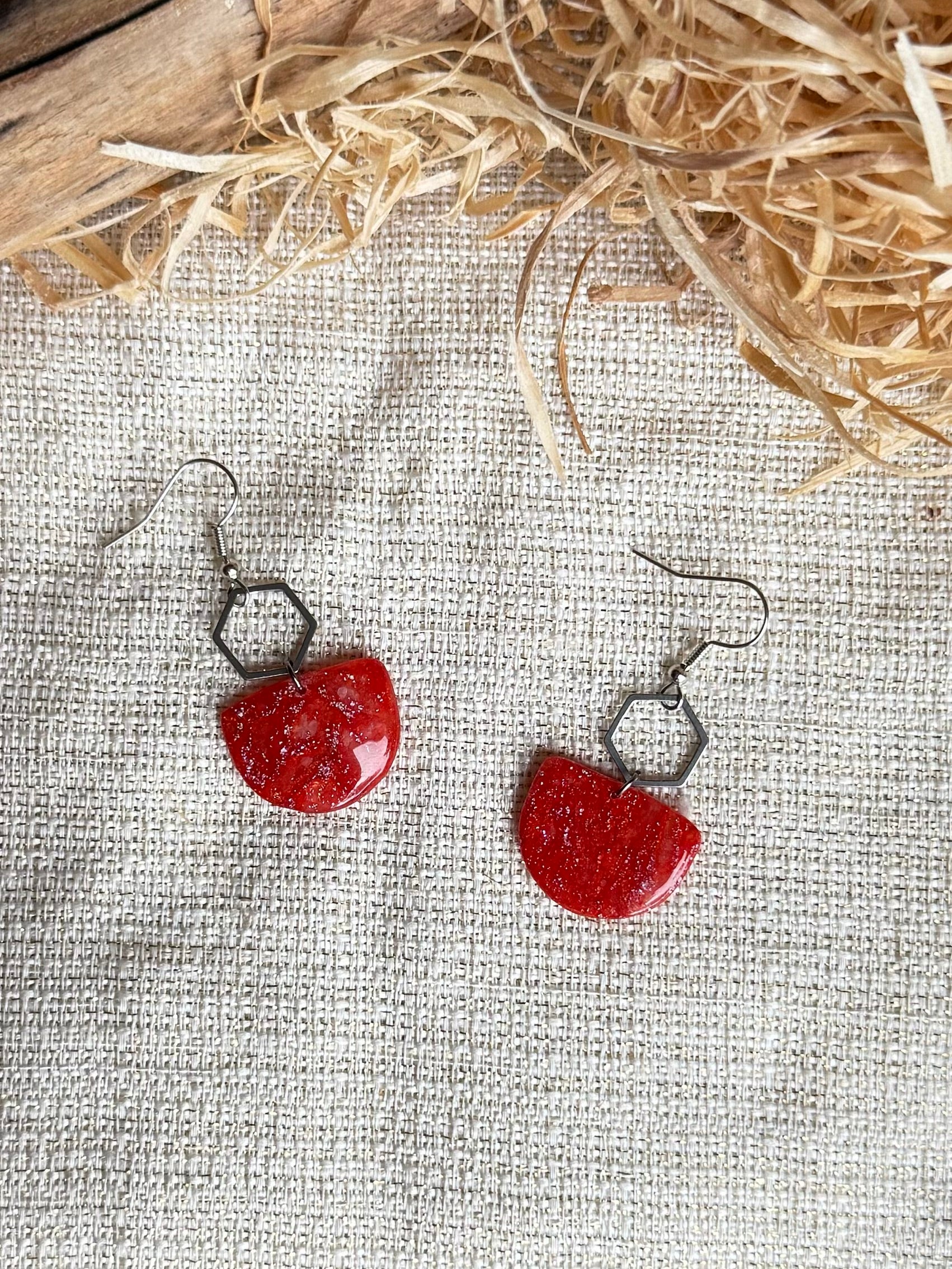 Boucles d'oreilles 'Lyra Oxa' — vue 5 — bijou artisanal Tipoïa Bijoux