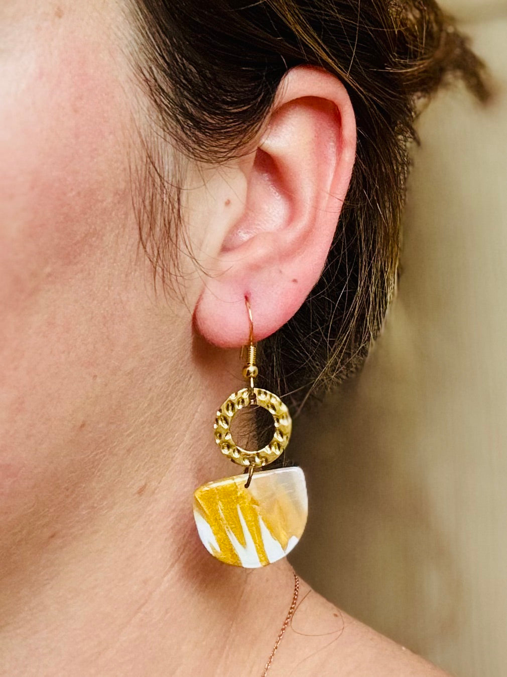 Boucles d'oreilles 'Lyra' — vue 4 — bijou artisanal Tipoïa Bijoux