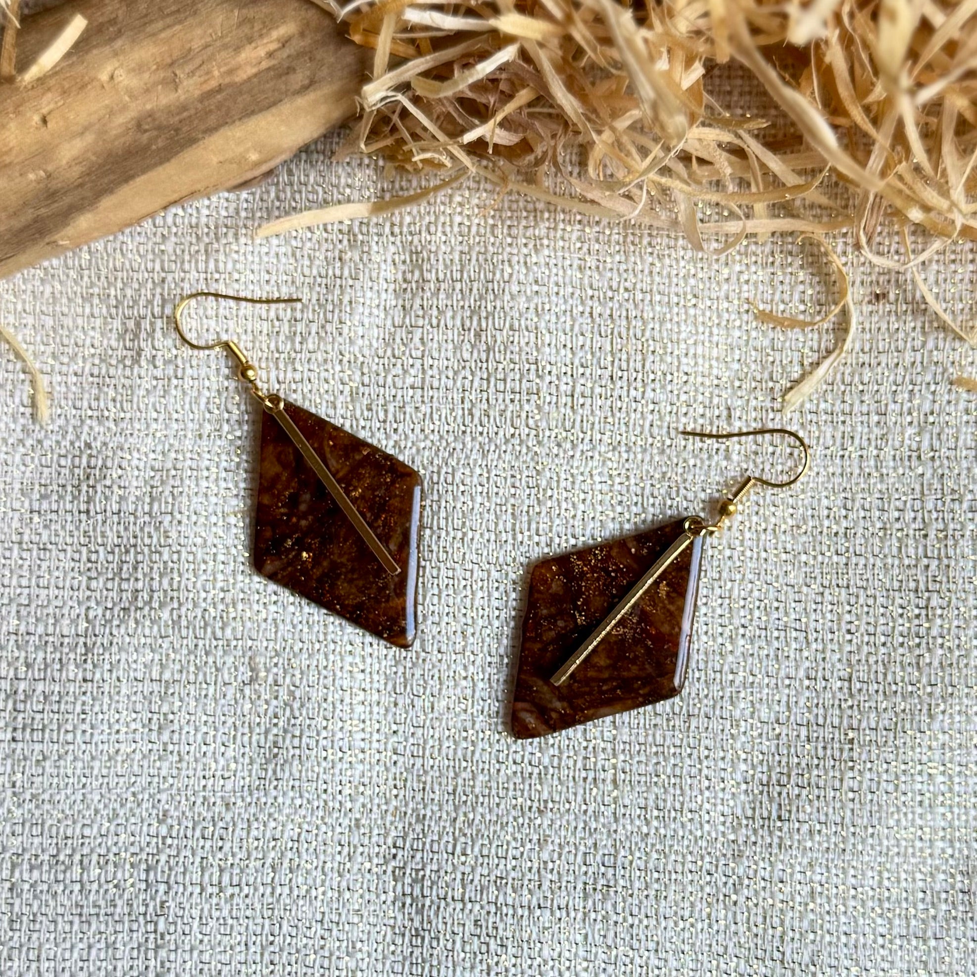 Boucles d'oreilles 'Sola' — vue 2 — bijou artisanal Tipoïa Bijoux