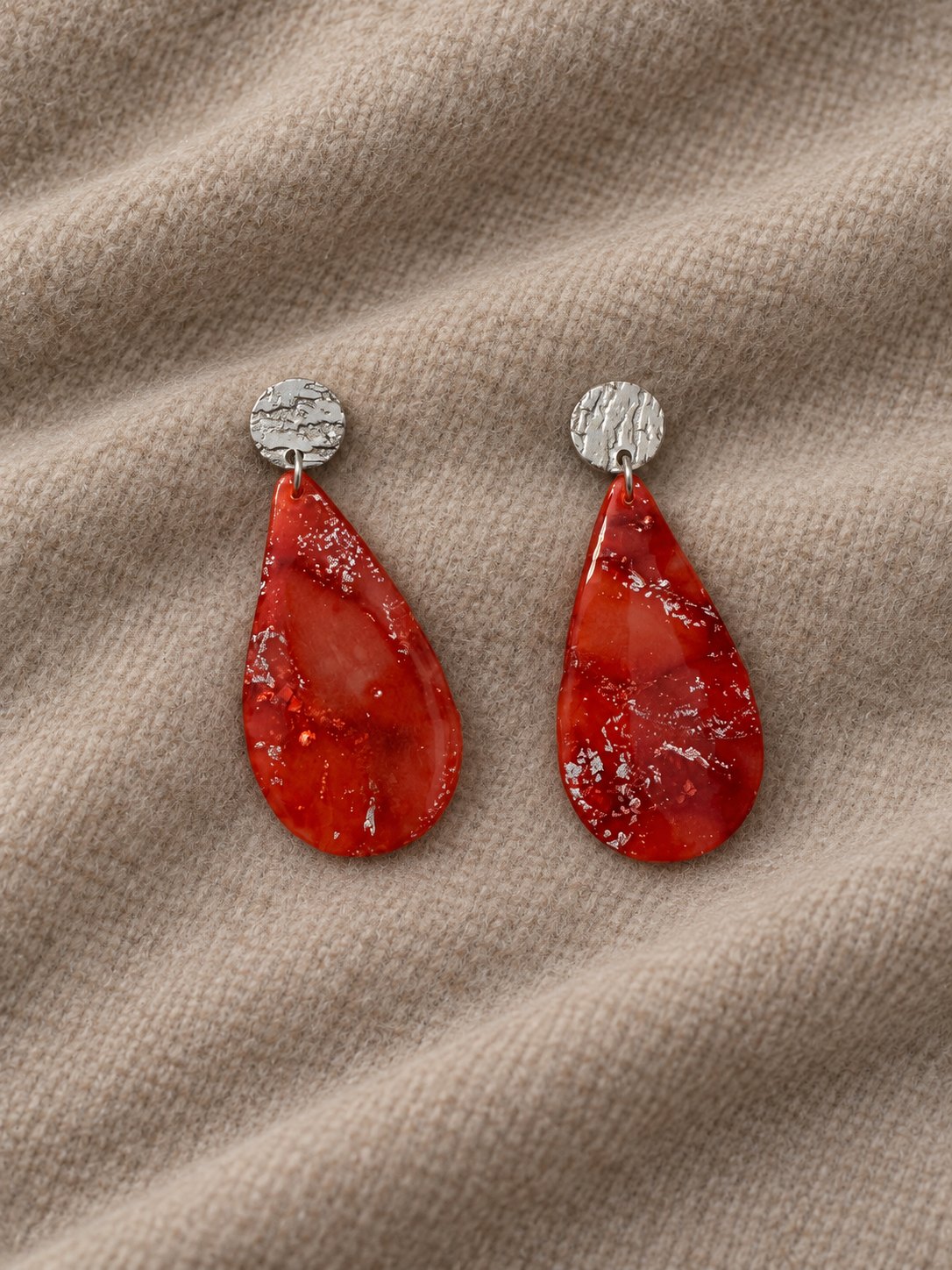 Boucles d'oreilles goutte - vue 3 - bijou artisanal Tipoïa Bijoux