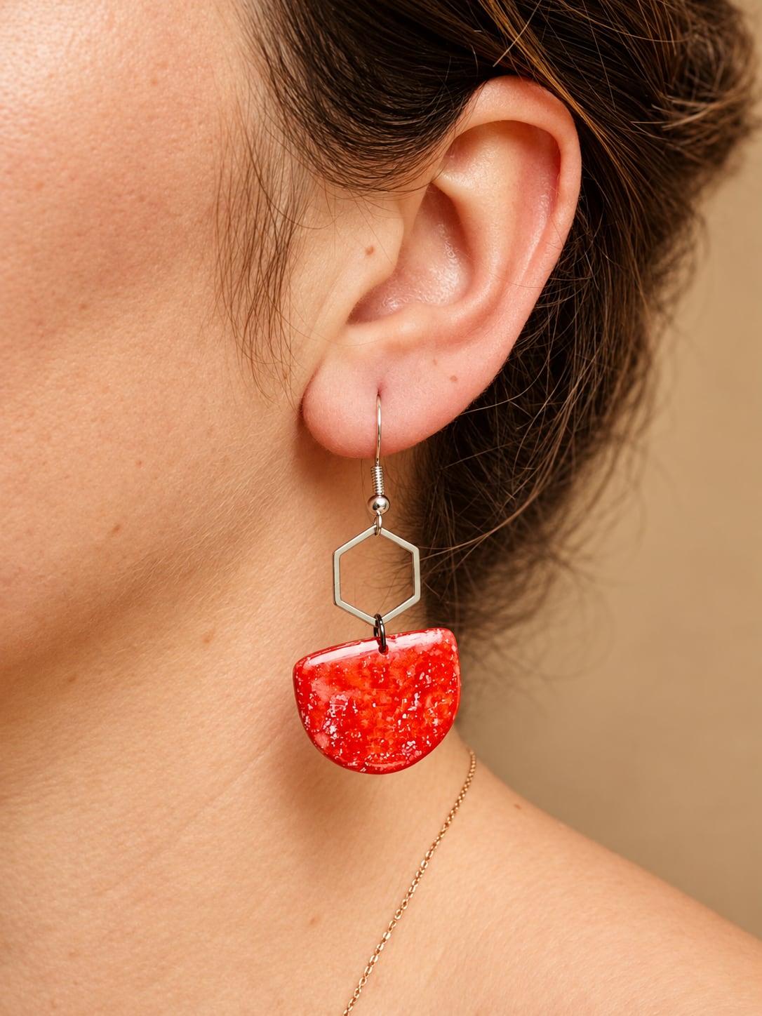 Boucles d'oreilles 'Lyra Oxa' - vue 4 - bijou artisanal Tipoïa Bijoux