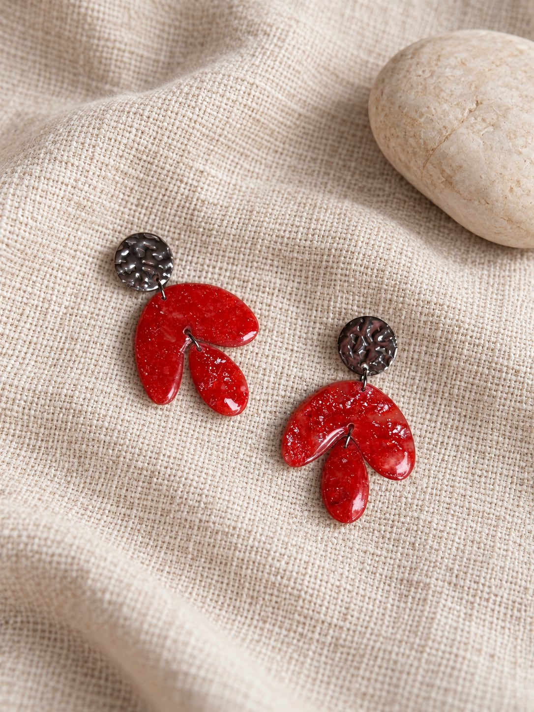 Boucles d'oreilles 'Zila' - vue 5 - bijou artisanal Tipoïa Bijoux